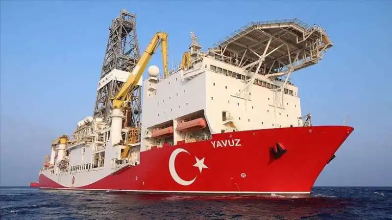 la nave turca yavuz