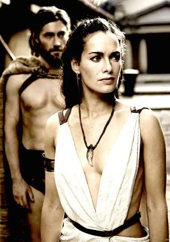 LENA HEADEY IN 300 