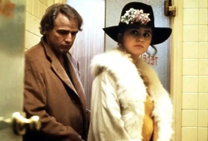 marlon brando e il cappotto cammello in 'ultimo tango a parigi' 11