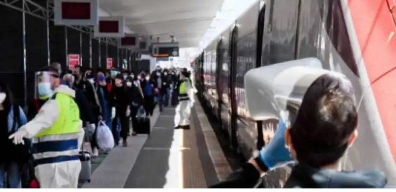 UN 23ENNE MAROCCHINO SCATENA L’INFERNO SUL TRENO 