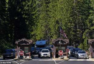 Auto a Yellowstone