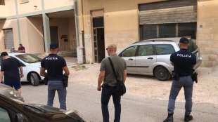 cagliari uccide il coinquilino per la lavatrice accesa