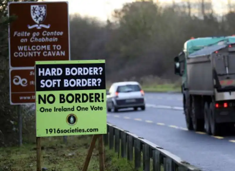 confine irlanda del nord 