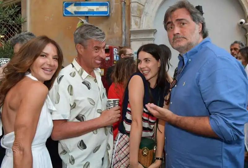 flaminia orsini  maurizio cattelan  ylenia durazzi  pierluigi pardo  foto di bacco