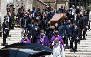 funerali raffaella carra' 3