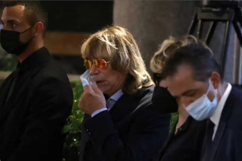 funerali raffaella carra 6