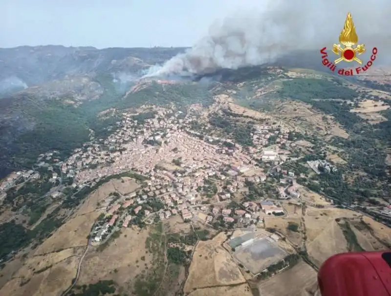 incendio montiferru   oristano   12