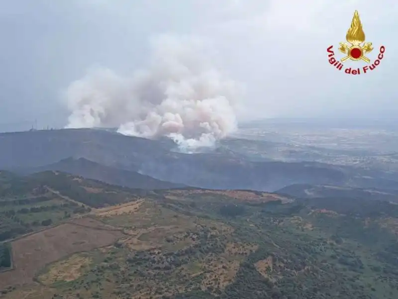 incendio montiferru   oristano   13