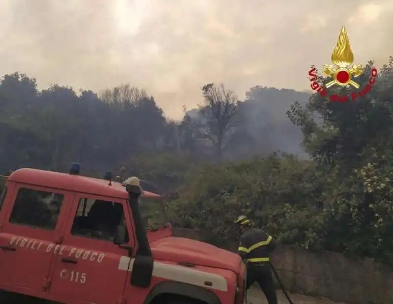 incendio montiferru   oristano   4