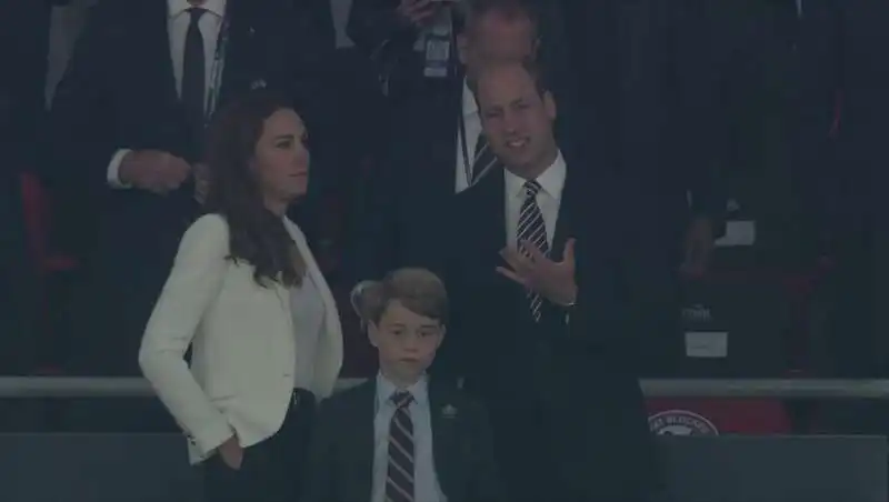 Kate, George e William a fine partita 2