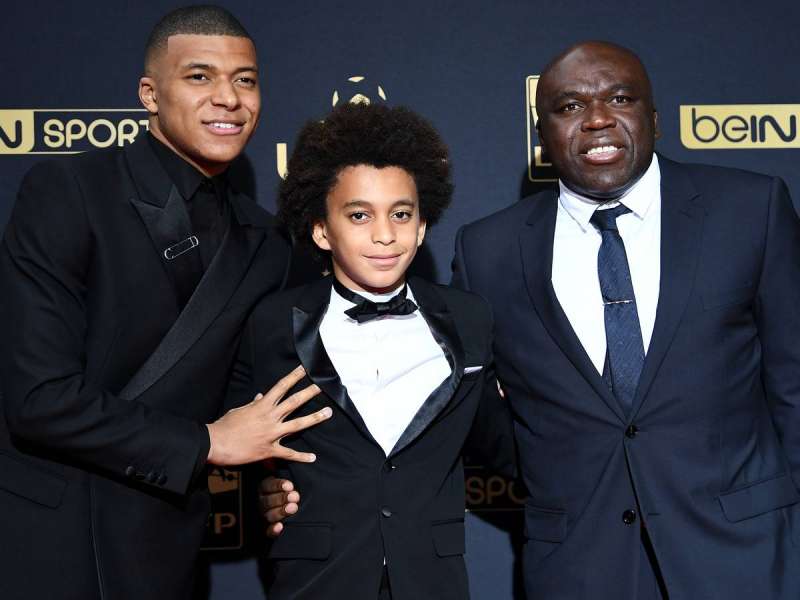 kylian e ethan mbappe 3