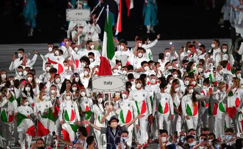 la delegazione italiana alla cerimonia inaugurale di tokyo 2020 1