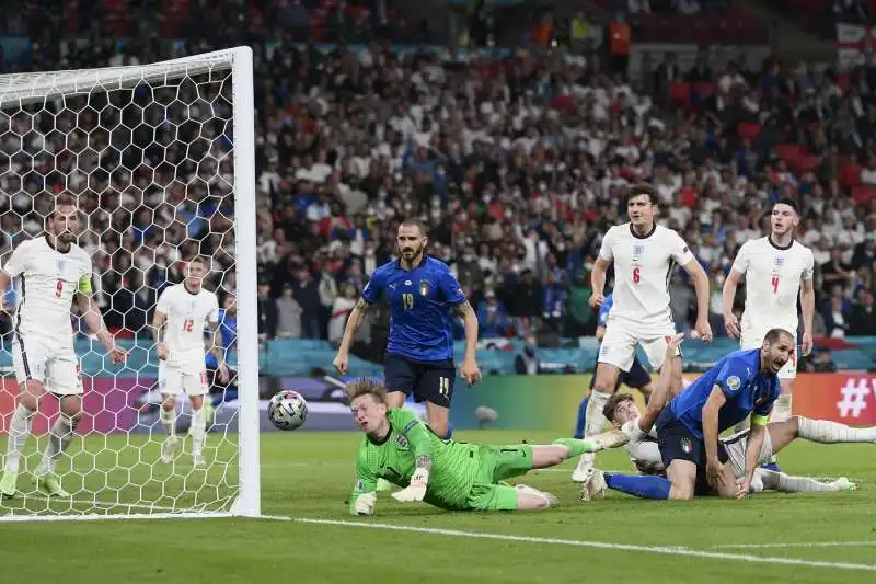 leonardo bonucci in italia inghilterra 2