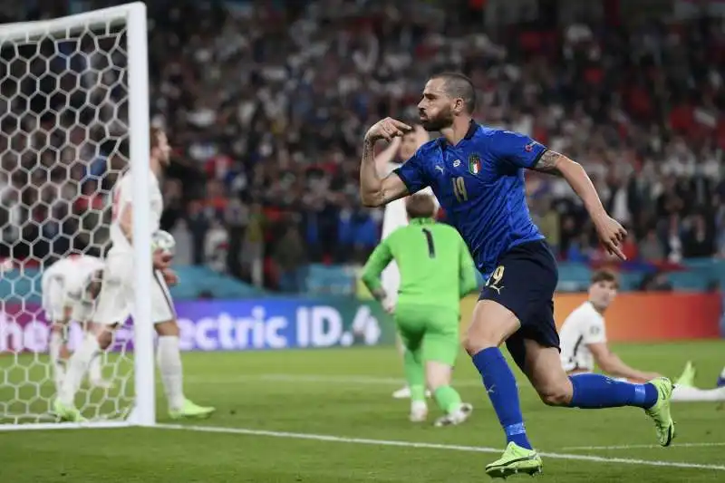 leonardo bonucci in italia inghilterra 5