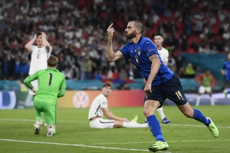 leonardo bonucci in italia inghilterra 6