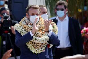 Macron in Polinesia 2