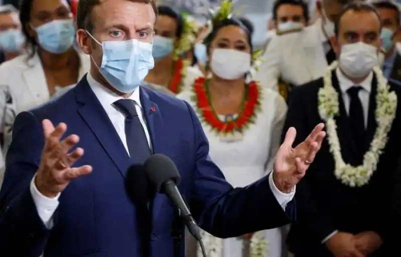 macron visita in polinesia 6