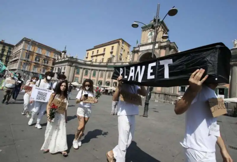 manifestanti g20 napoli 2