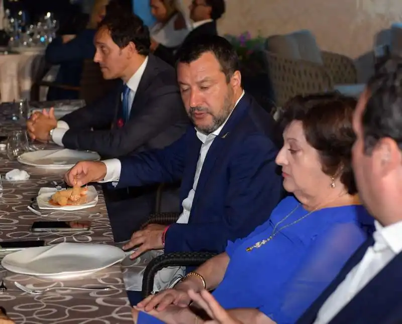 matteo salvini a tavola con simonetta matone  foto di bacco (3)