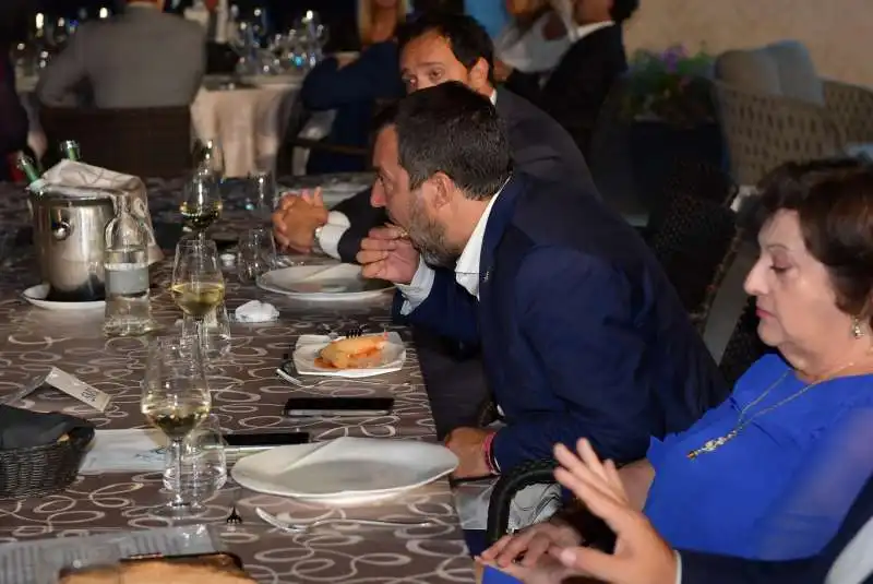 matteo salvini a tavola con simonetta matone  foto di bacco (4)