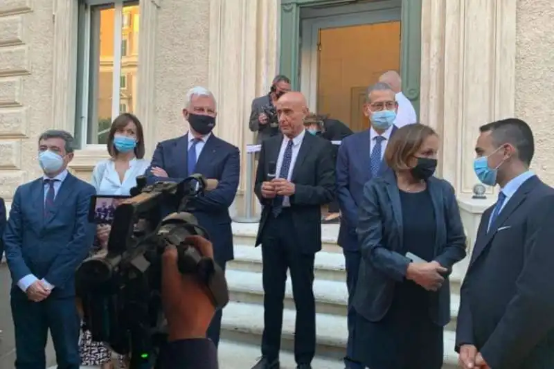 Minniti - fondazione Med-or: Profumo, Carta, Lamorgese, Di Maio, Orlando, Carfagna