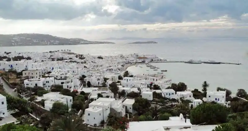 Mykonos 3