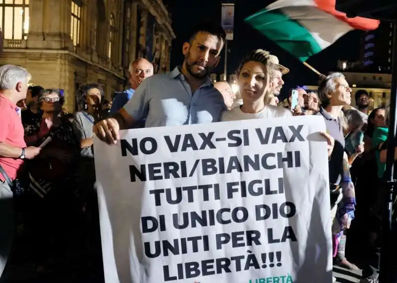 NO VAX TORINO