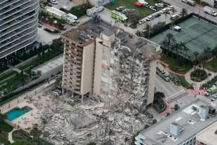 PALAZZO CROLLATO A MIAMI