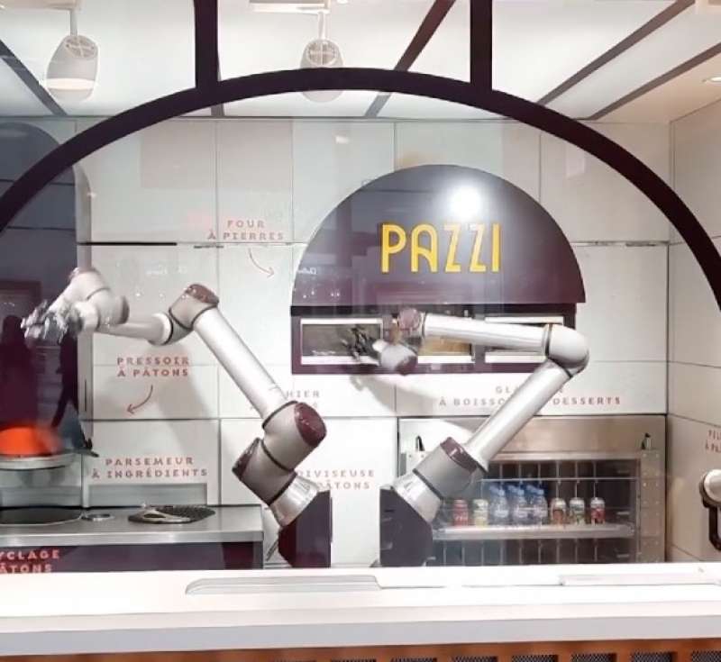 PIZZAIOLO ROBOT PARIGI