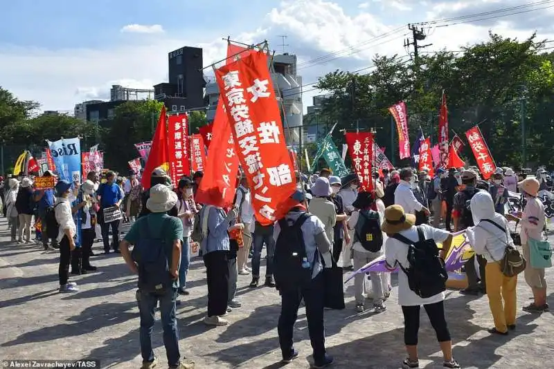 proteste olimpiadi tokyo 2020 4