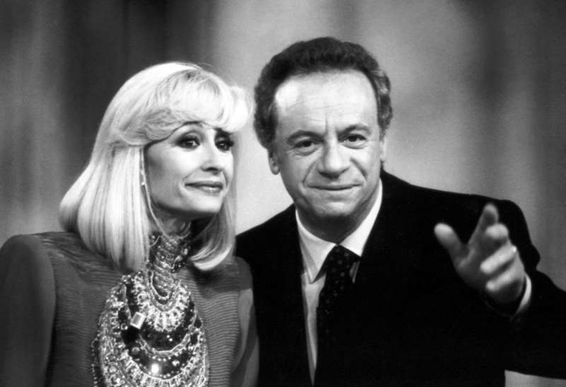 Raffaella Carra e Johnny Dorelli - Foto Farabola