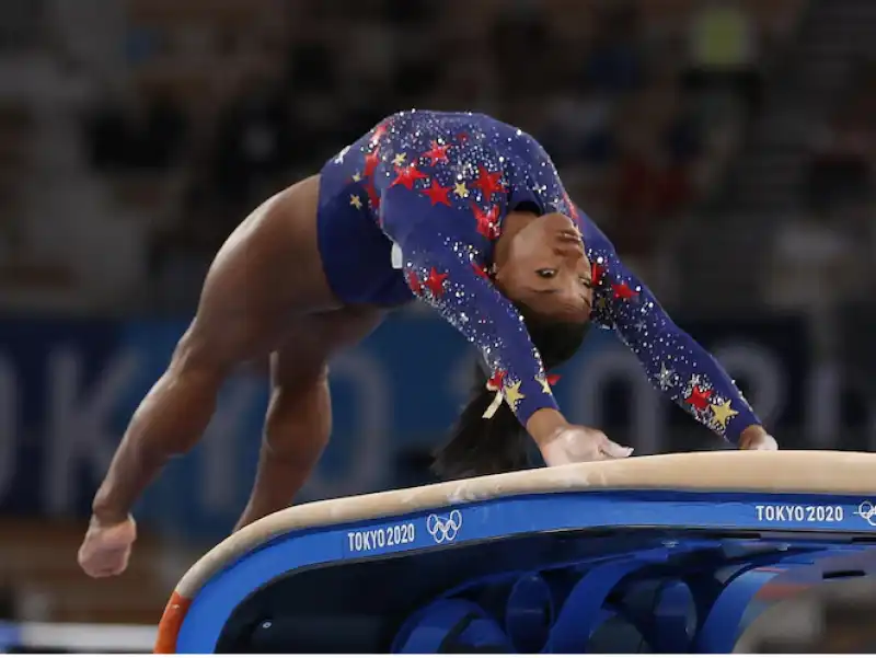 simone biles