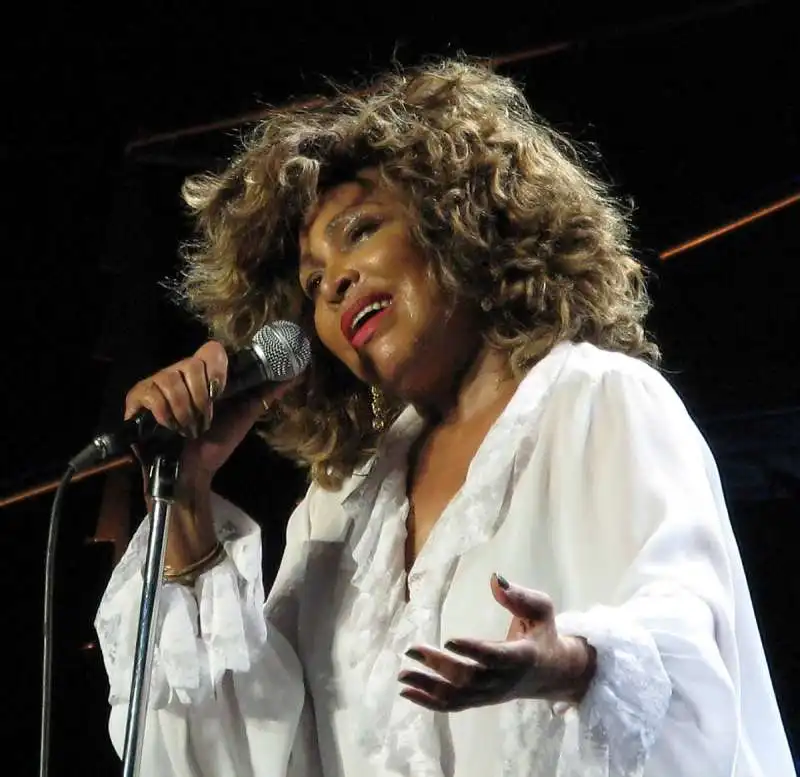 TINA TURNER