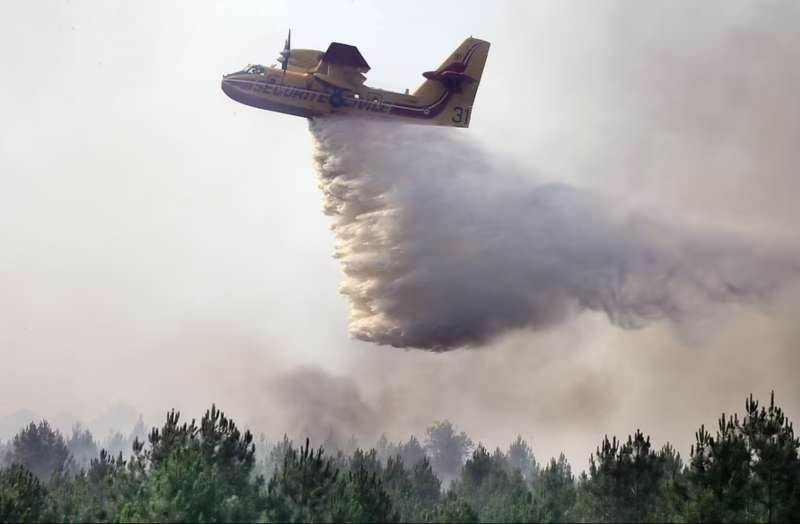 canadair a landiras francia