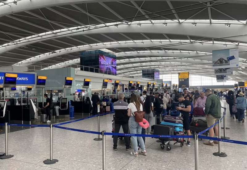 caos aeroporto di londra heathrow 19