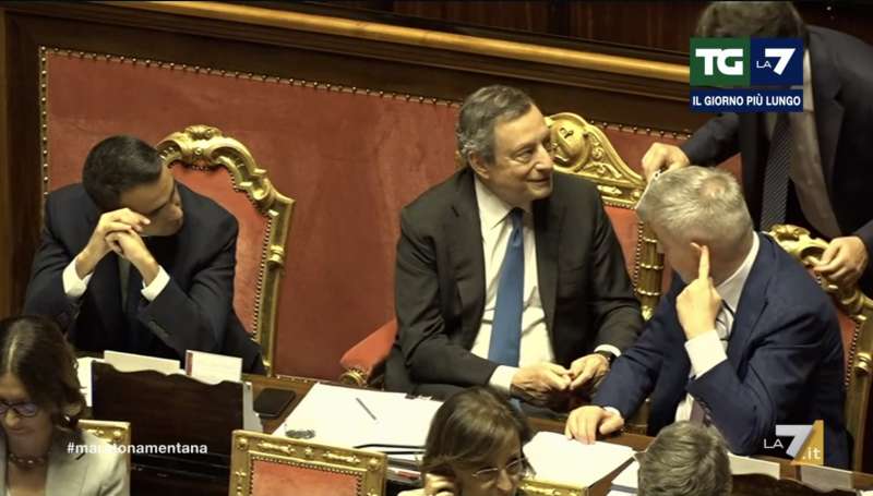 draghi confabula con franceschini e guerini