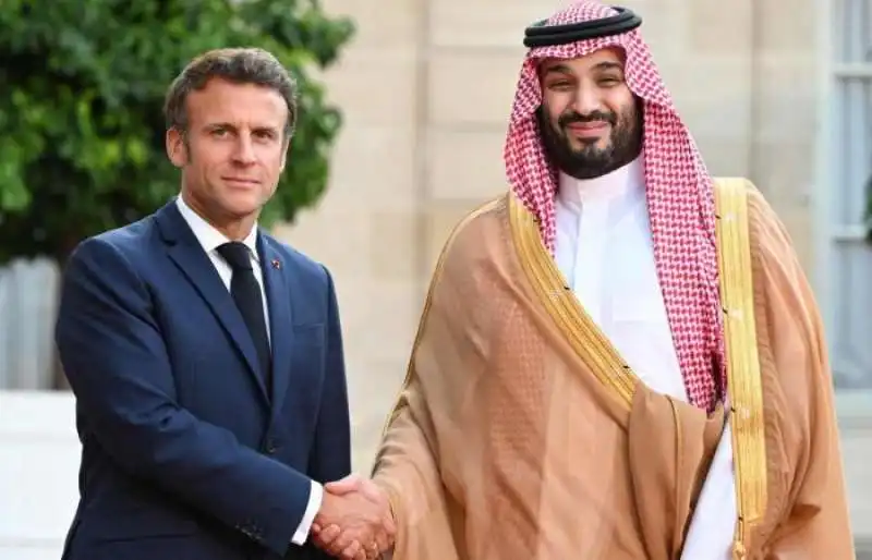 emmanuel macron mohammed bin salman   