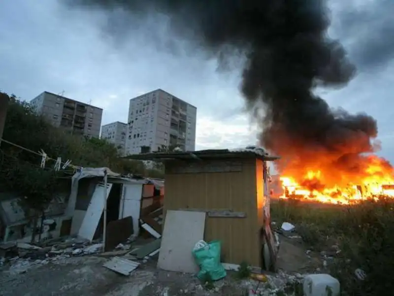 esplosione a ponticelli napoli 6