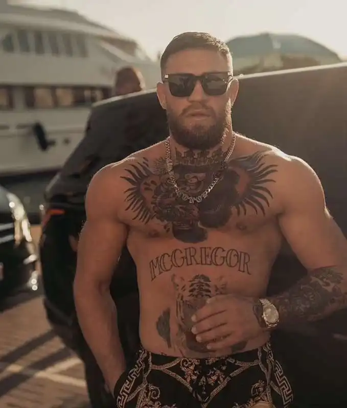 festa di compleanno di conor mcgregor a ibiza   1