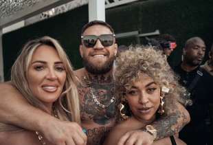 festa di compleanno di conor mcgregor a ibiza 8