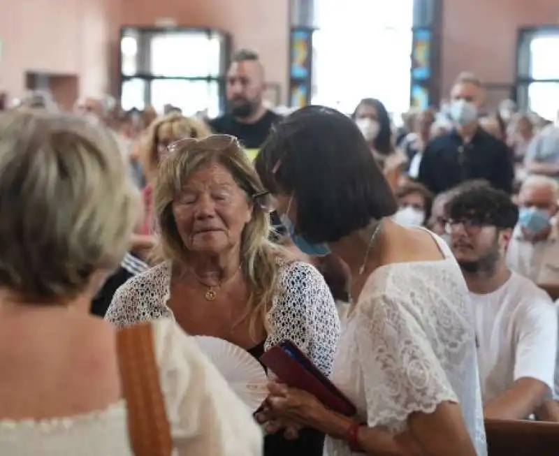 funerali di diana pifferi la nonna