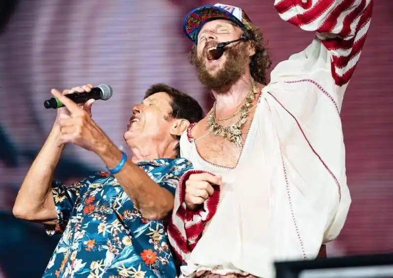 gianni morandi e jovanotti al jova beach party 2022 