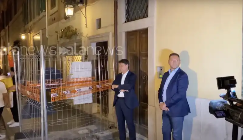 Giuseppe Conte rimasto fuori casa