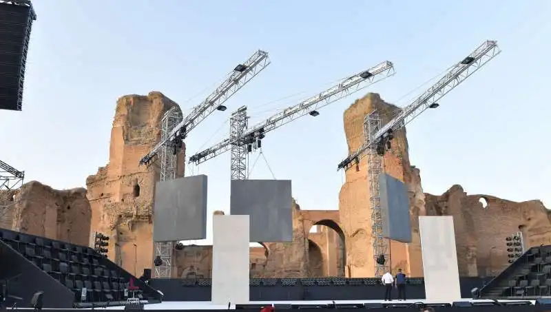 il palco dell opera alle terme di caracalla