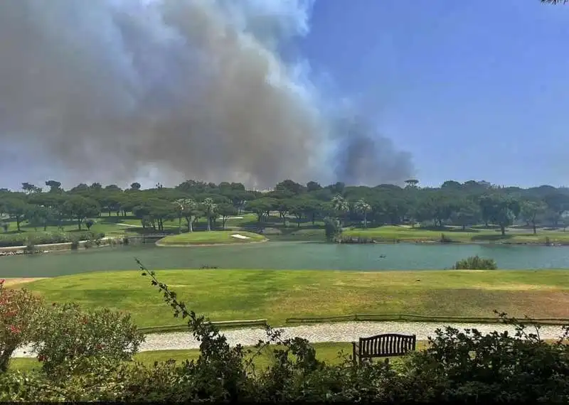 incendio a quinta do lago   portogallo 