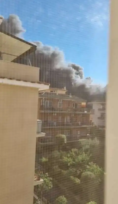 incendio casalino roma 3