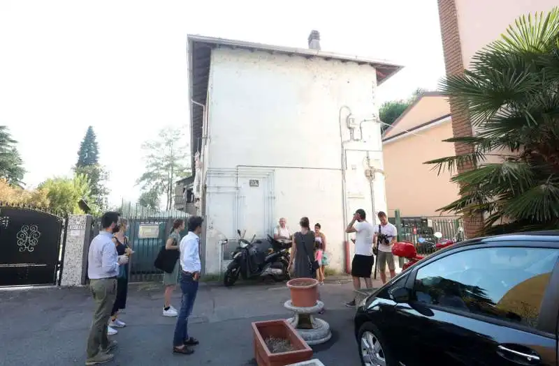 la casa dove e stata trovata morta la piccola diana a ponte lambro   2