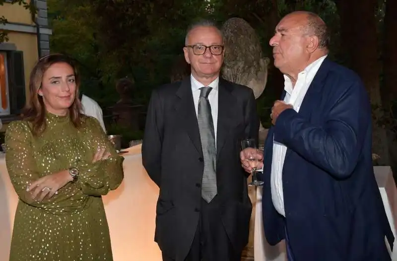 mariagrazia e gianfranco rotondi con giuseppe pecoraro  foto di bacco