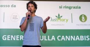 mattia santori cannabis legale 3