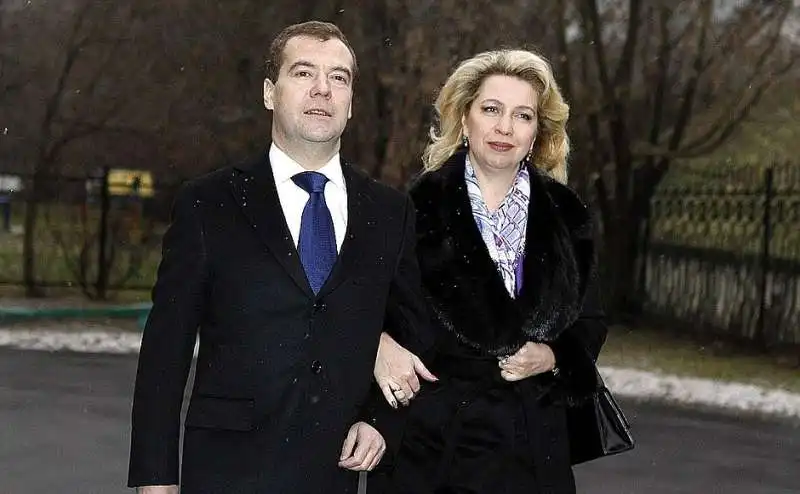 medvedev e sua moglie svetlana    